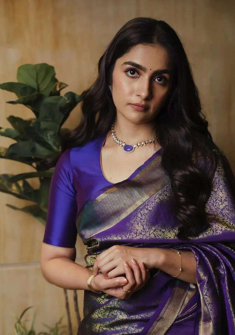 Blue Silk Blend Saree Set with Embroidered for Diwali | Wedding & Festive Wear - Indya