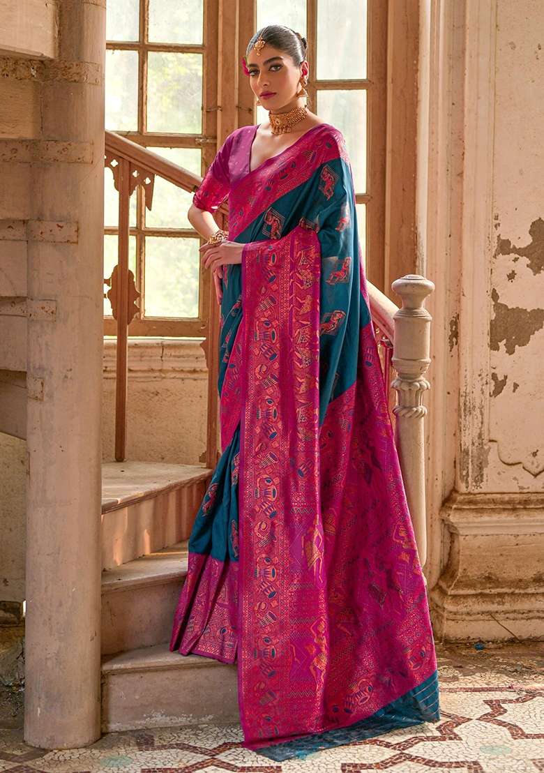 Blue Embroidered Kanjivaram Silk Blend Saree Set - Indya
