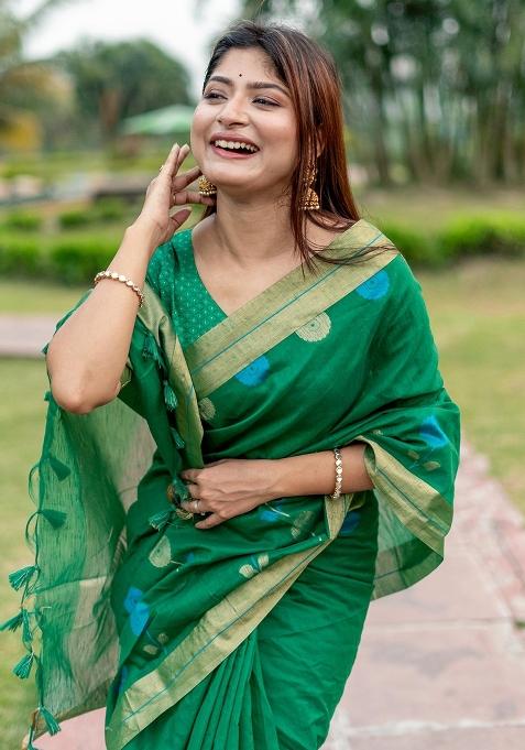 Green Jamdani Weaving Linen Silk Saree Set