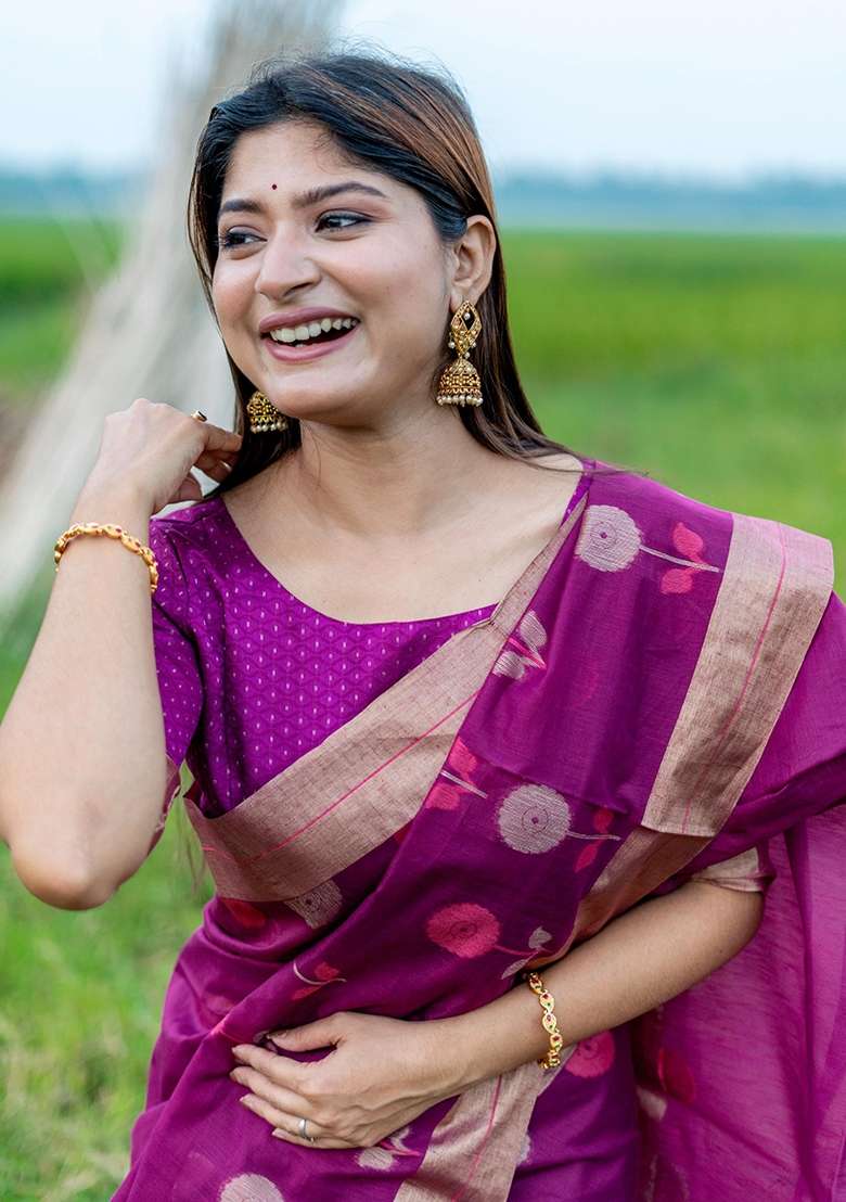 Rani Pink Jamdani Weaving Linen Silk Blend Saree Set for Diwali | Wedding & Festive Wear - Indya