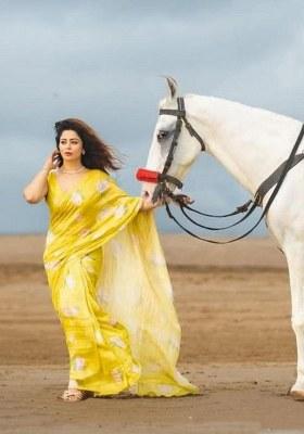 Yellow Printed Blended Saree Set