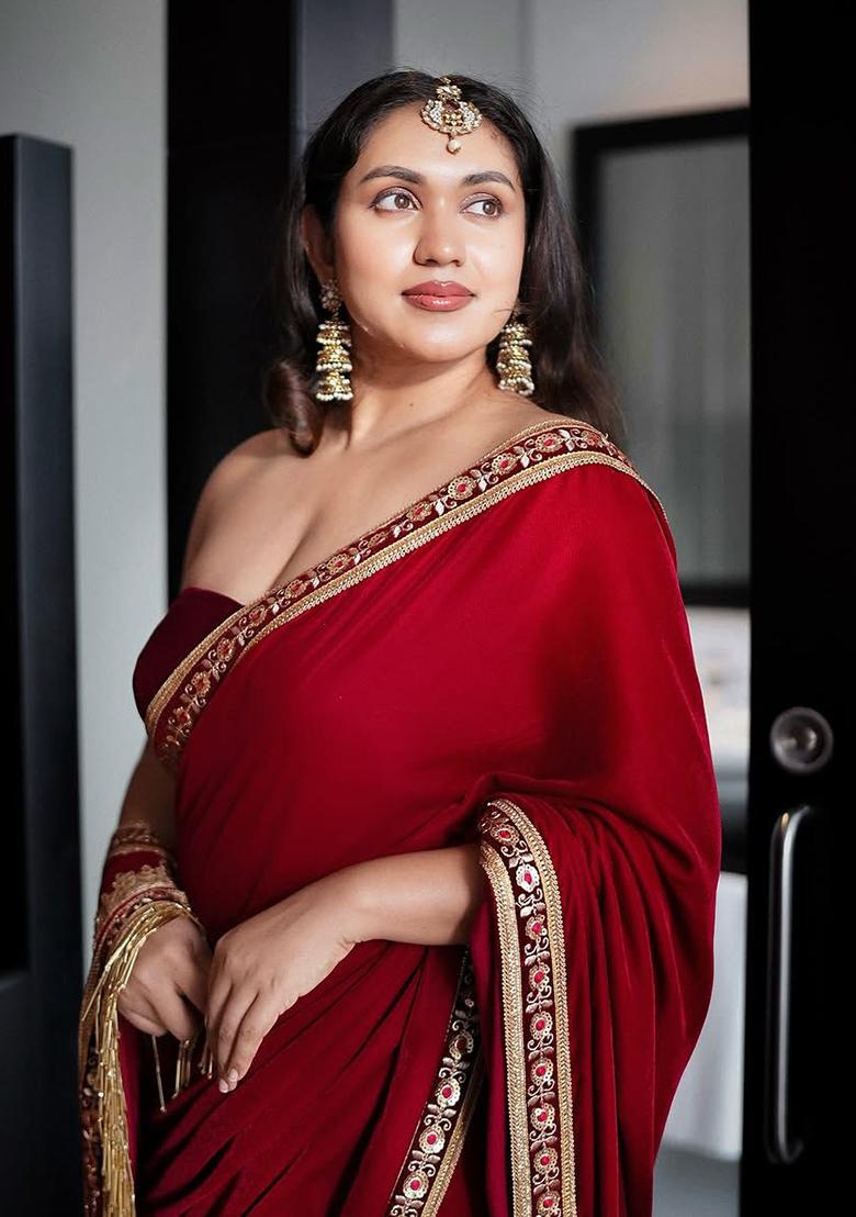Red Plain Velvet Saree Set