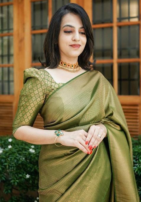 Mehndi Jacquard Work Silk Saree Set