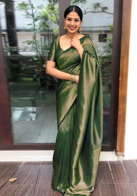 Mehndi Jacquard Work Silk Saree Set