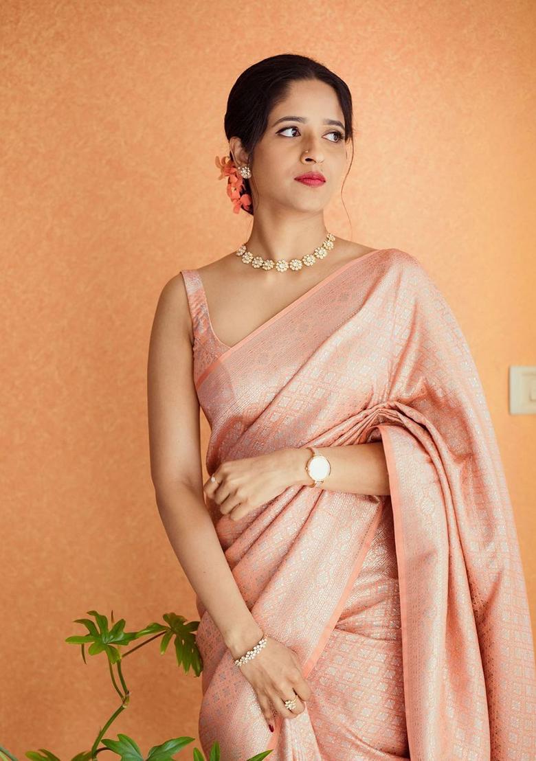 Onion Jacquard Work Silk Saree Set