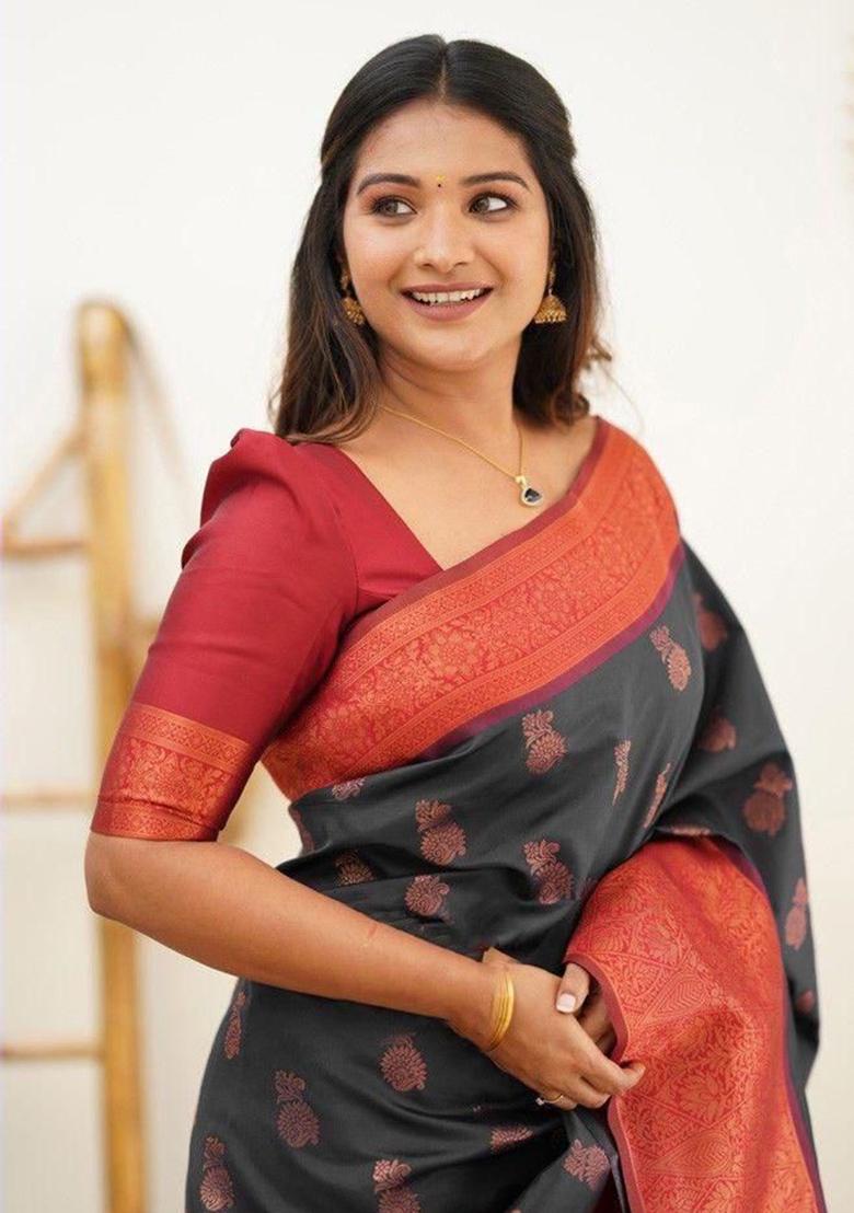 Black Jacquard Work Silk Saree Set - Indya