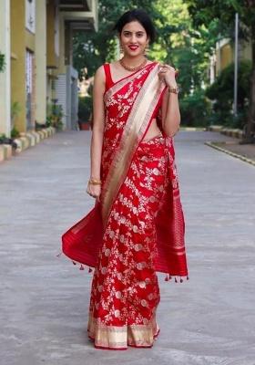 Red Jacquard Work Silk Saree Set