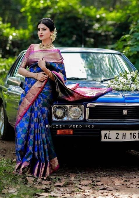 Nevy Blue Jacquard Work Silk Saree Set