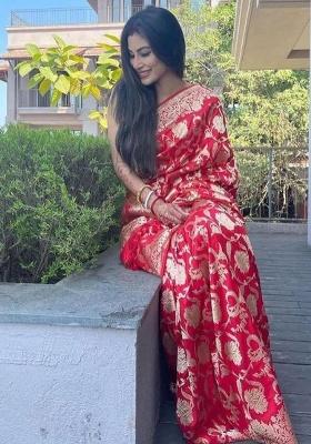 Red Jacquard Work Silk Saree Set