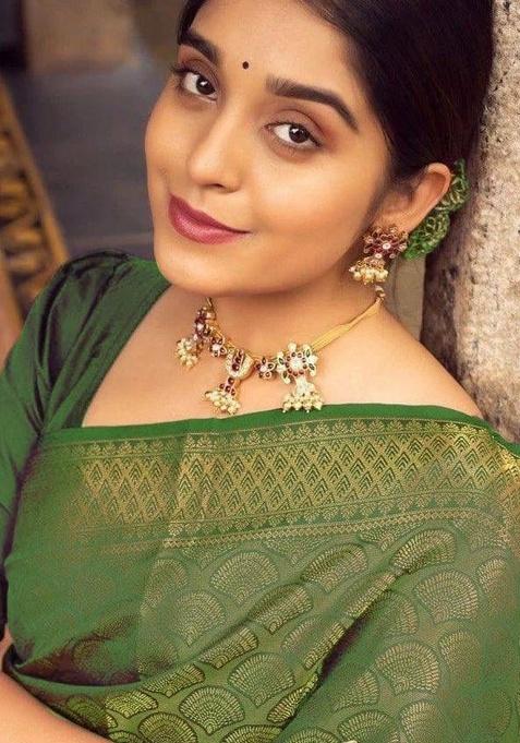 Green Jacquard Work Silk Saree Set