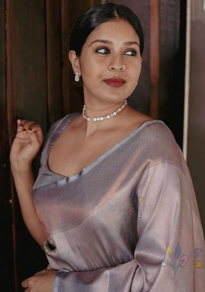 Light Onion Jacquard Work Silk Saree Set