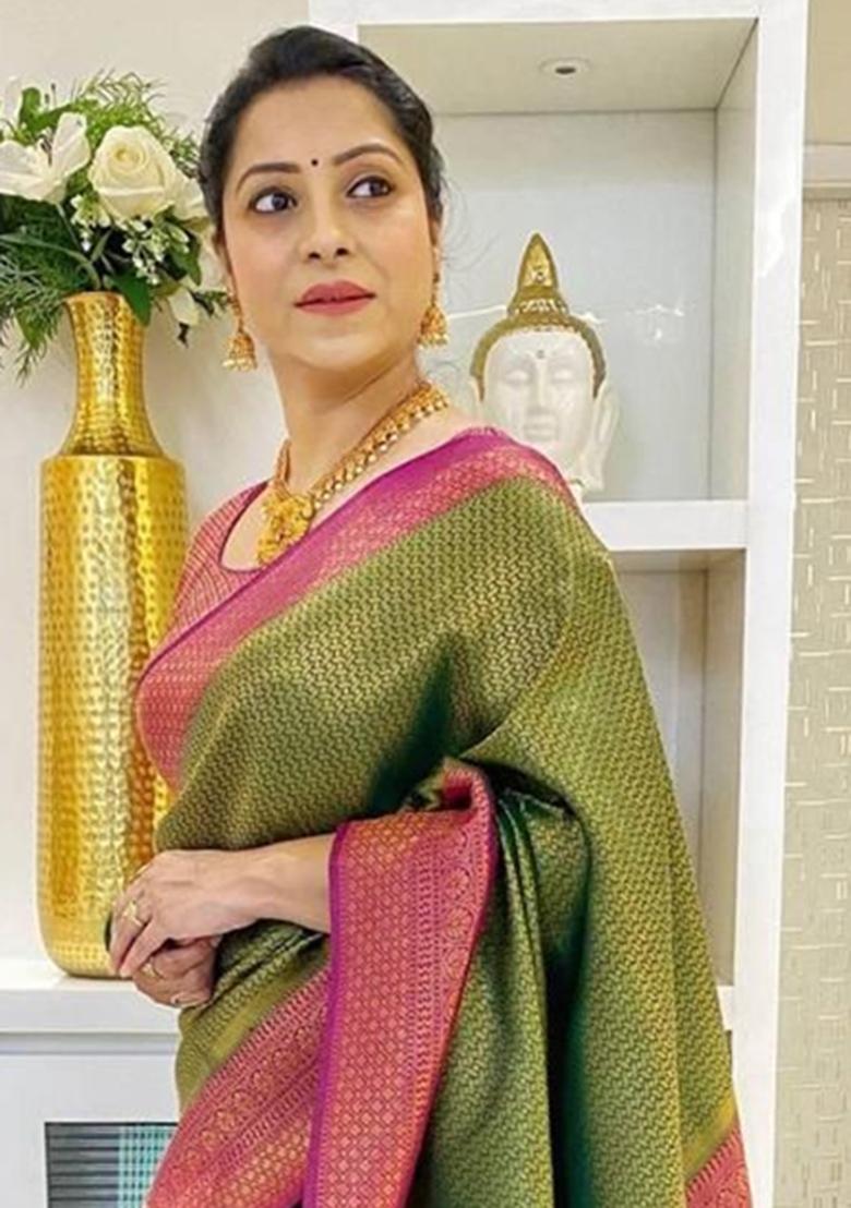 Mehndi Jacquard Work Silk Saree Set