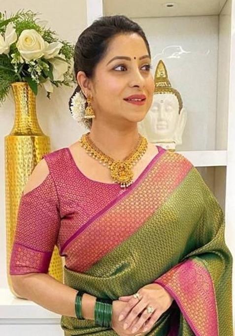 Mehndi Jacquard Work Silk Saree Set