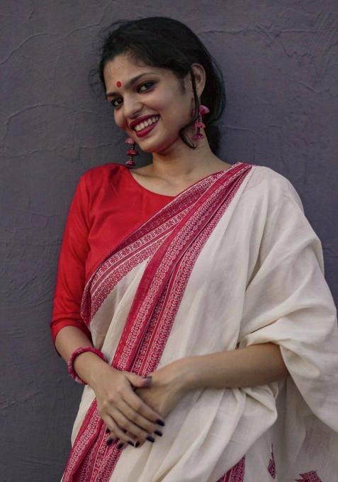 White Slab Weaving Work Silk Saree Set