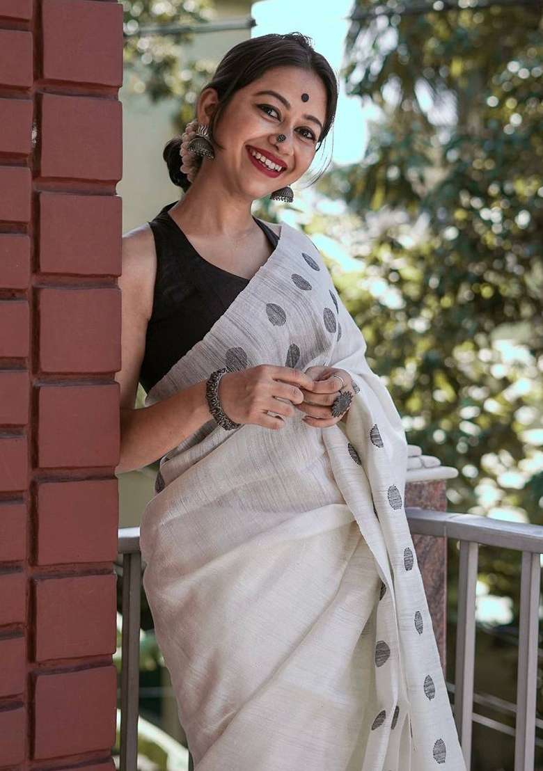Grey Slab Weaving Work Silk Blend Saree Set for Diwali and Festive Wear - Indya