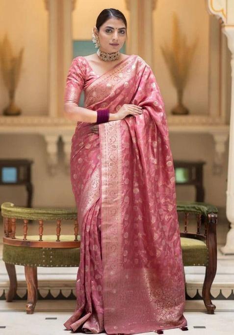 Gajri Jacquard Work Silk Saree Set