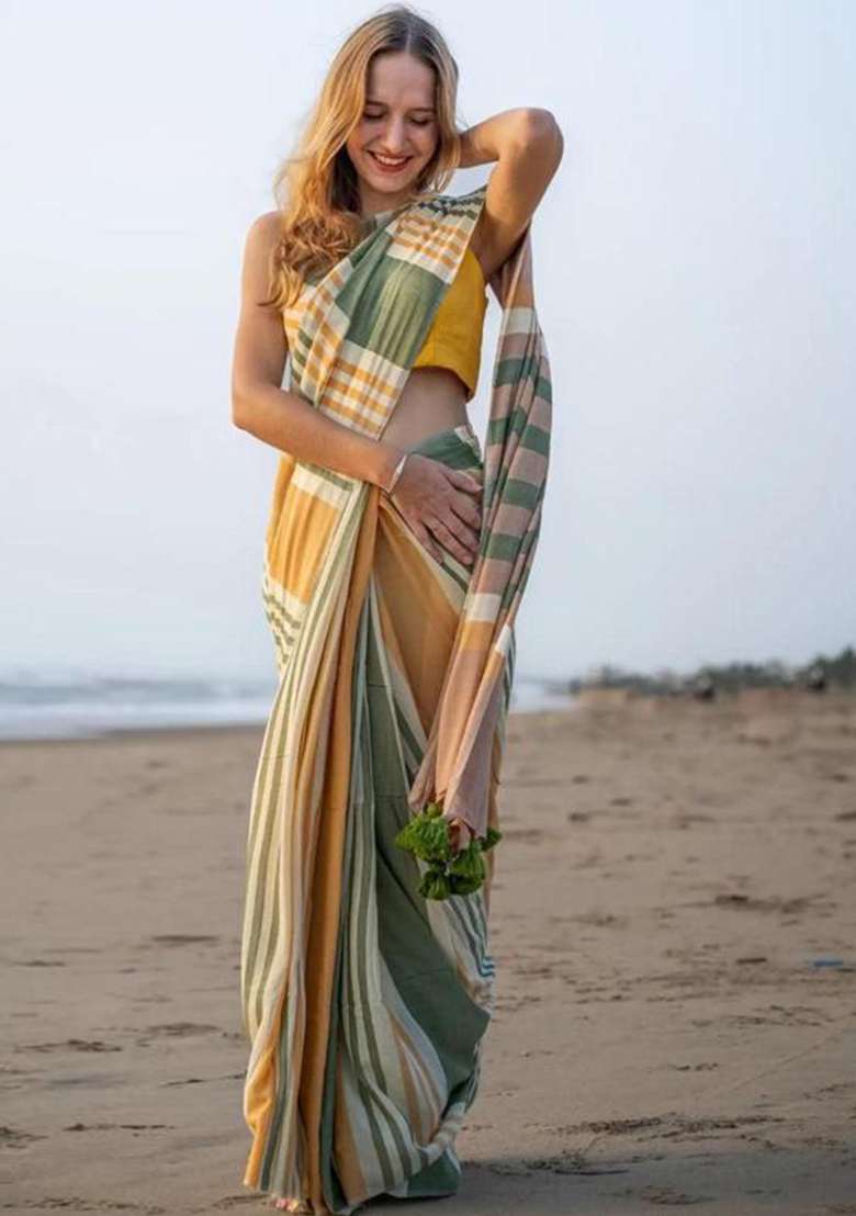Green Printed Linen Saree Set - Indya