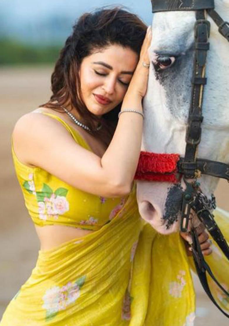 Yellow Printed Linen Saree Set