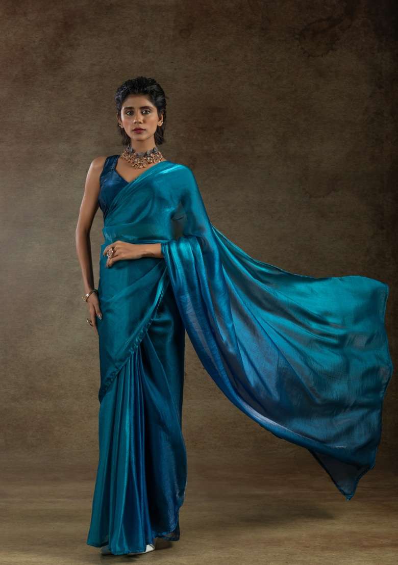 Rama Embroidery Work Silk Saree Set - Indya