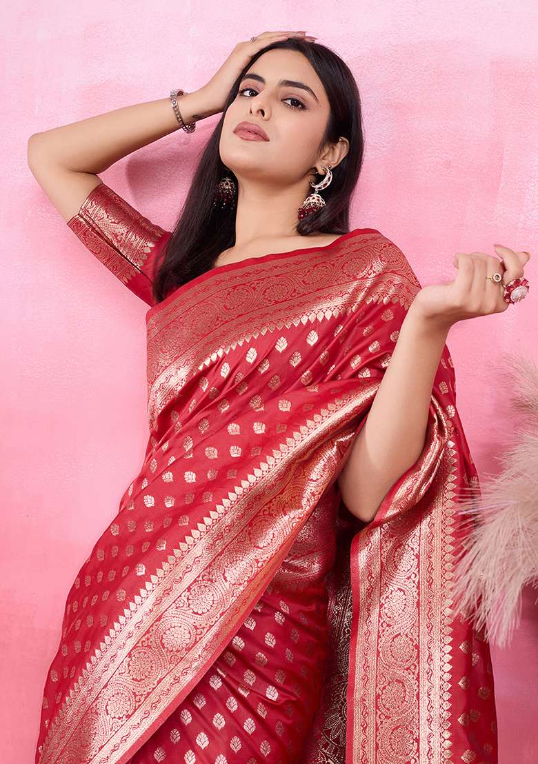 Red Silk Blend Saree Set with Zari Work for Diwali | Wedding & Festive Wear - Indya