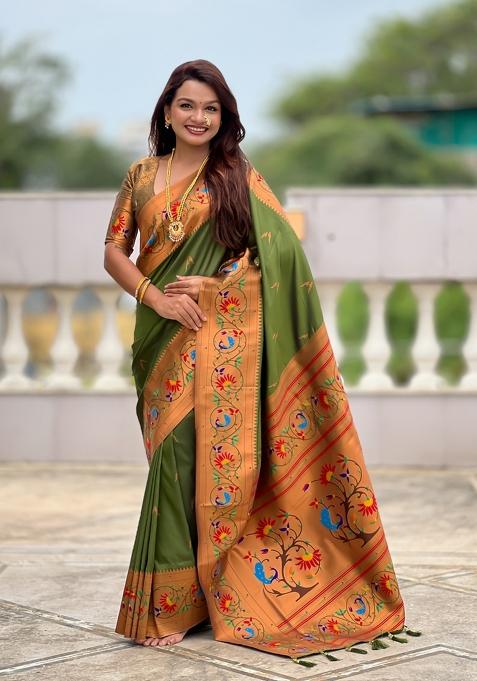 Mehendi Motif Silk Saree Set