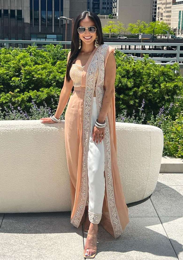 Peach Embroidery Georgette Saree Set for Diwali and Festive Wear - Indya