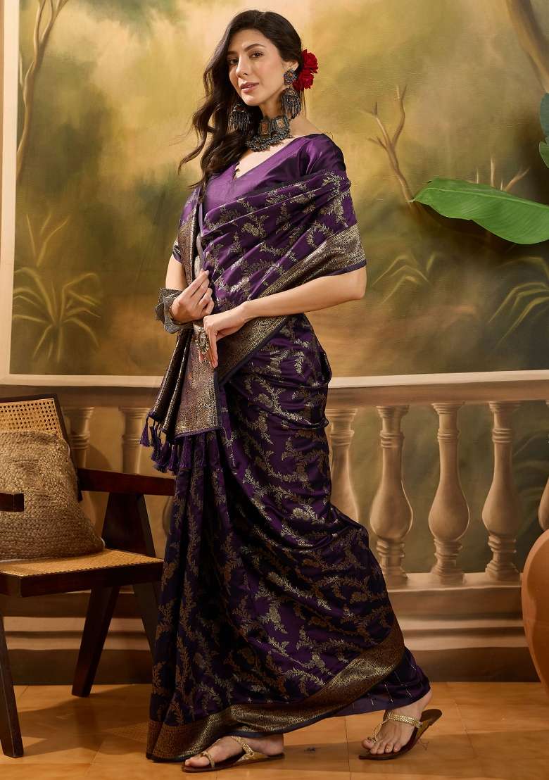 Wine Motif Jacquard Saree Set - Indya
