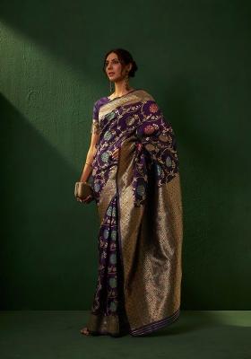 Wine Motif Silk Saree Set