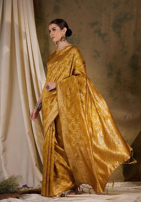 Gold Motif Silk Saree Set