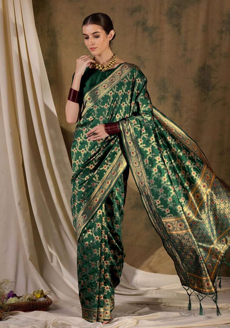 Green Motif Silk Blend Saree Set - Indya