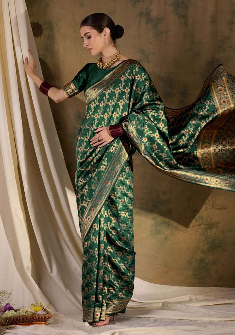 Green Motif Silk Blend Saree Set - Indya