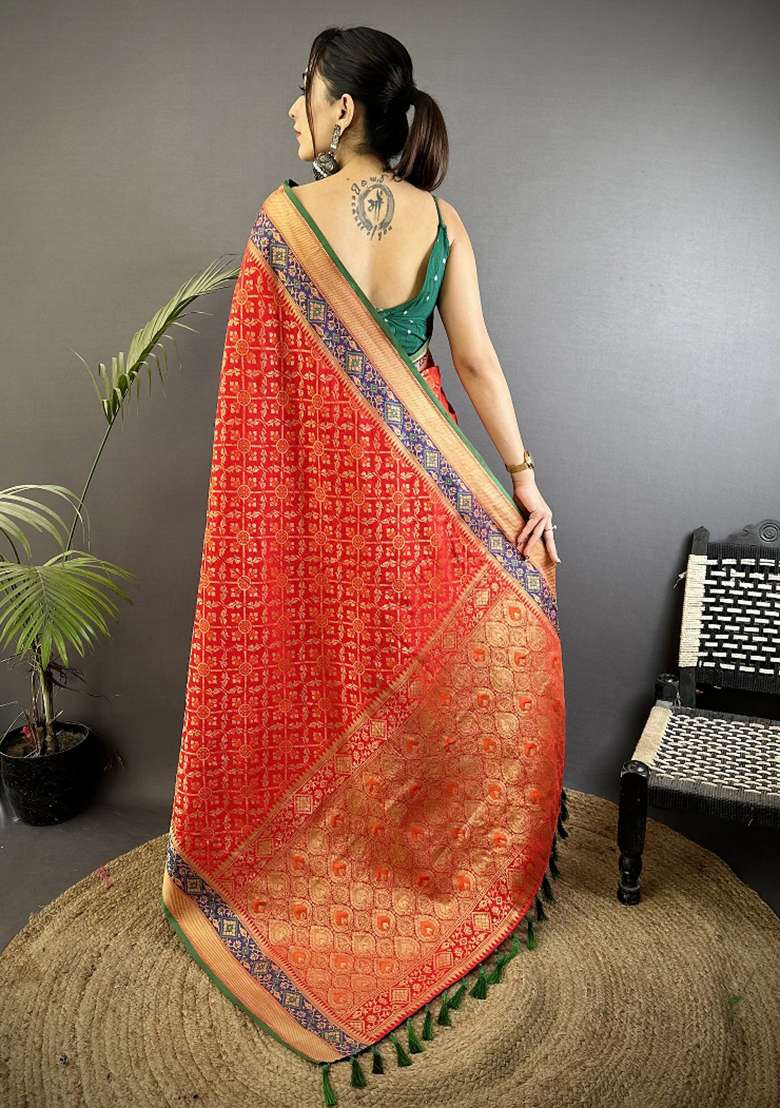 Red Patola Silk Blend Saree Set for Diwali and Festive Wear - Indya