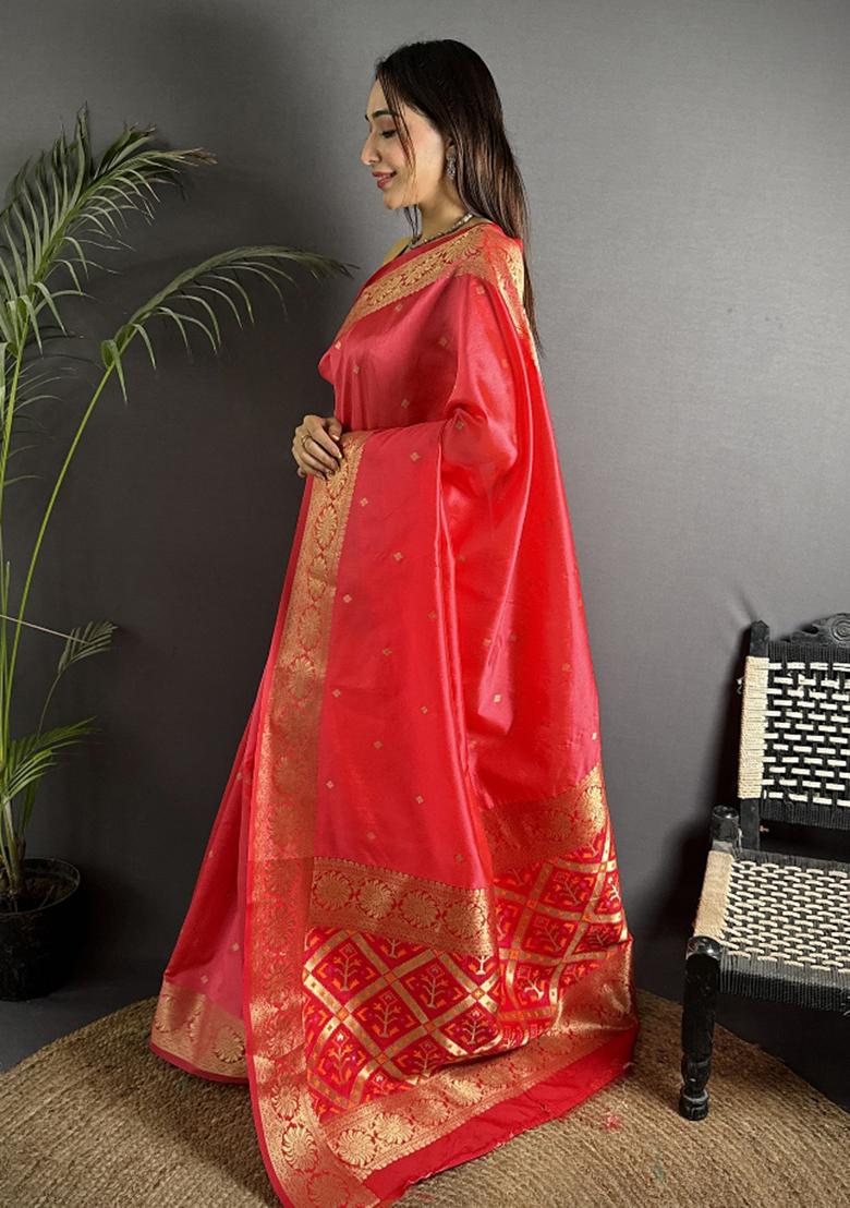 Red Woven Silk Saree Set - Indya