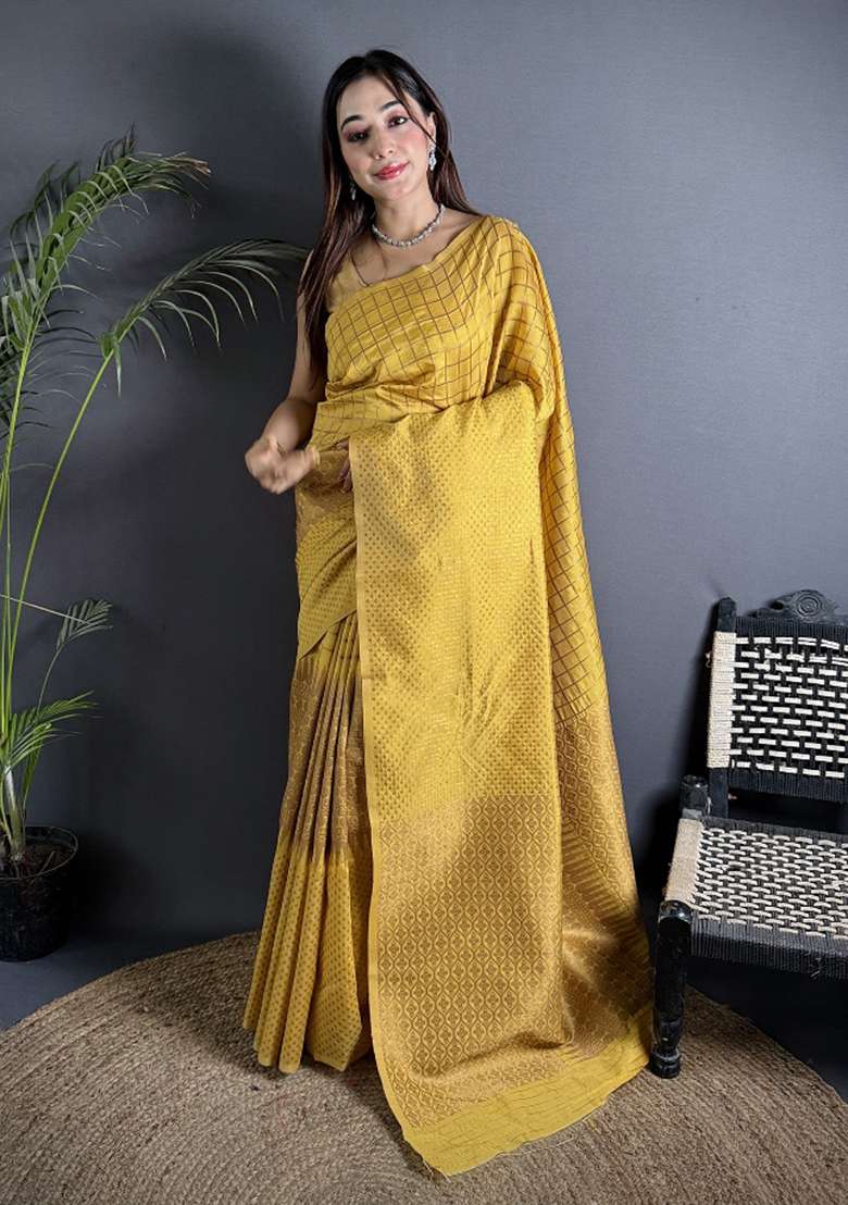 Golden Yellow Checked Silk Blend Saree Set for Diwali | Wedding & Festive Wear - Indya