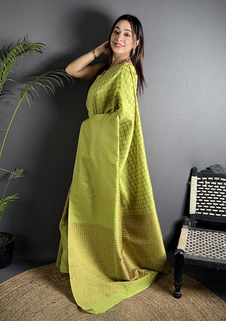Light Green Checked Silk Saree Set - Indya