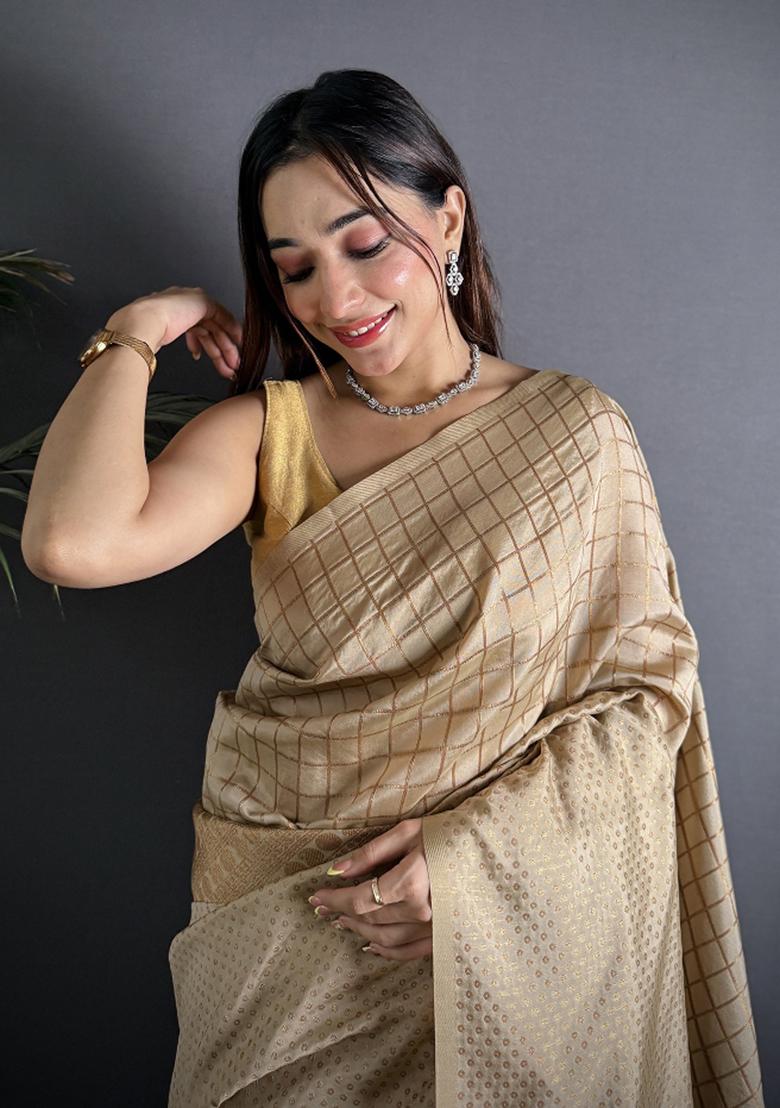 Ivory Checked Silk Saree Set - Indya