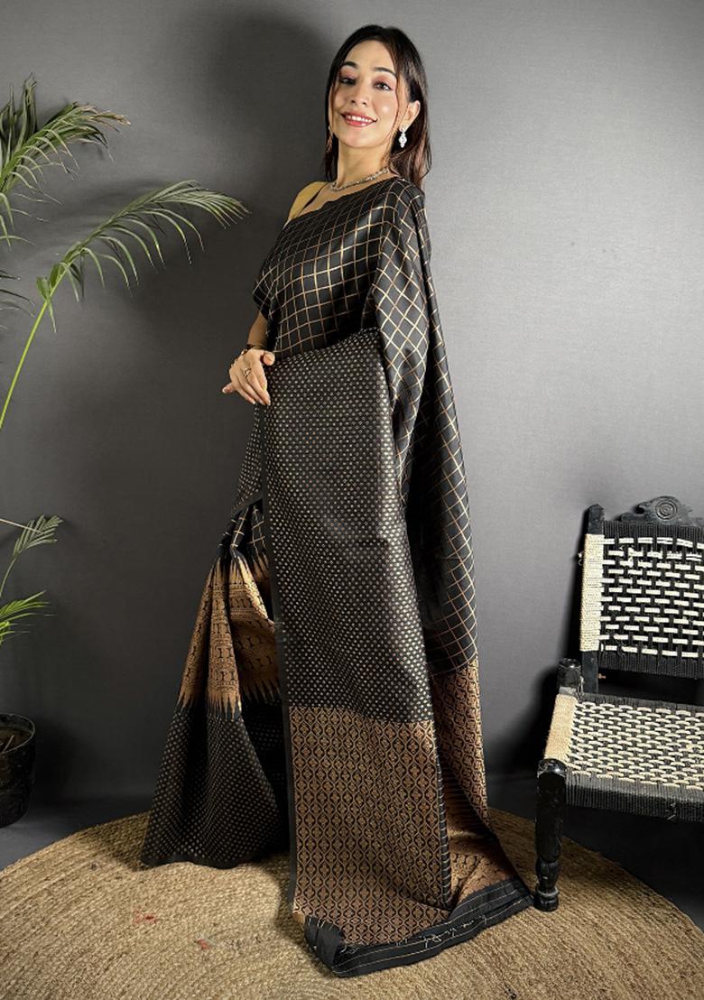 Black Checked Silk Saree Set - Indya