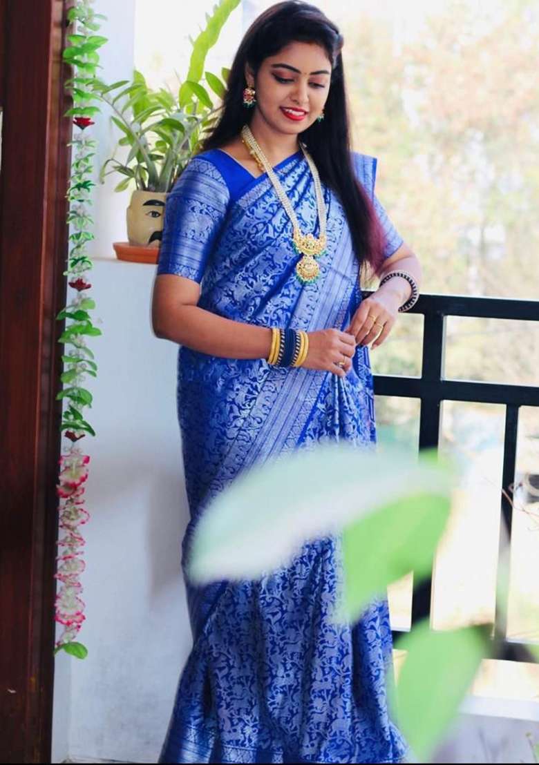 Cream Printed Maslin Saree Set for Diwali and Festive Wear - Indya