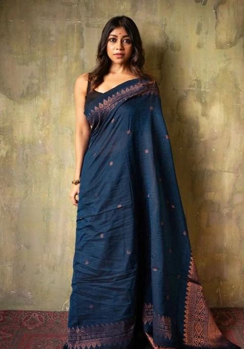 Rama Jacquard Silk Saree Set
