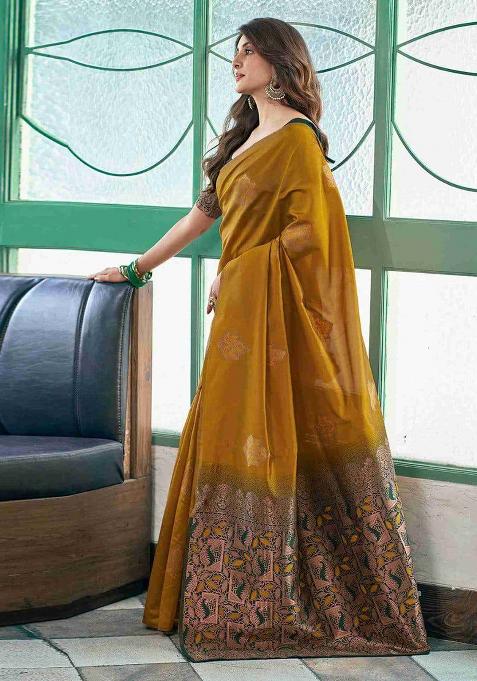 Pink Jacquard Silk Saree Set