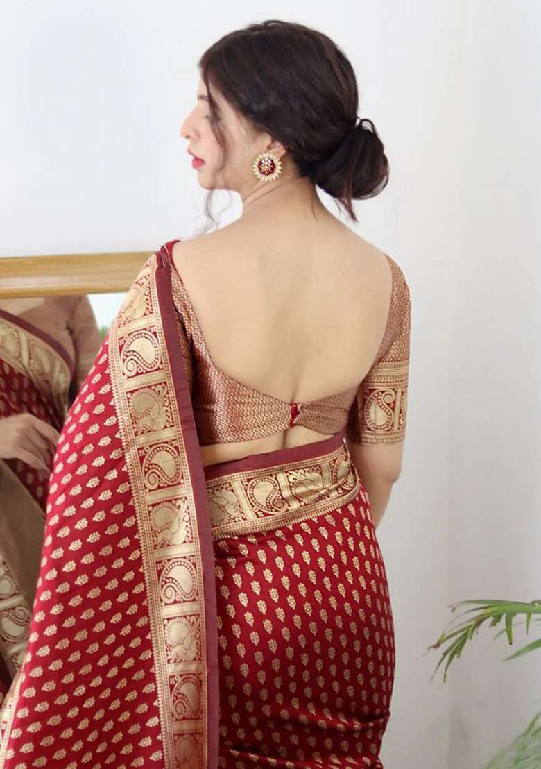 Maroon Jacquard Silk Blend Saree Set for Diwali and Festive Wear - Indya