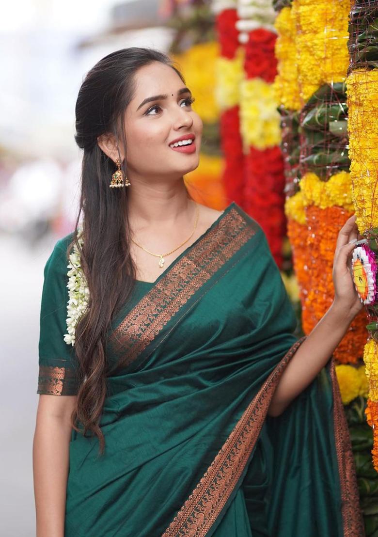 Bottle Green Jacquard Silk Saree Set - Indya