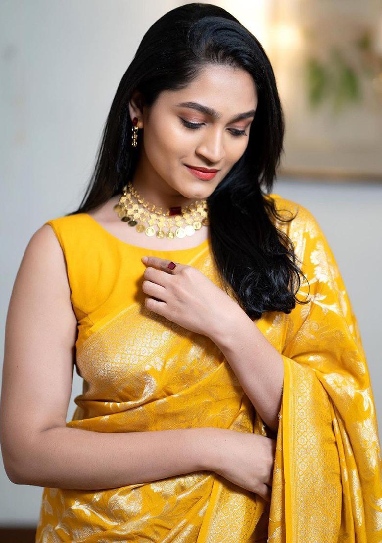 Yellow And Gold Jacquard Silk Saree Set - Indya