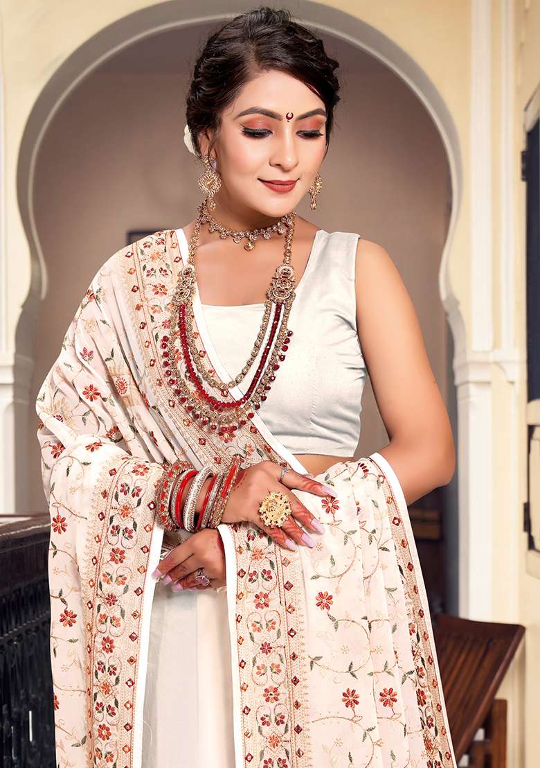 Off White Georgette Saree Set with Embroidery for Diwali | Wedding & Festive Wear - Indya