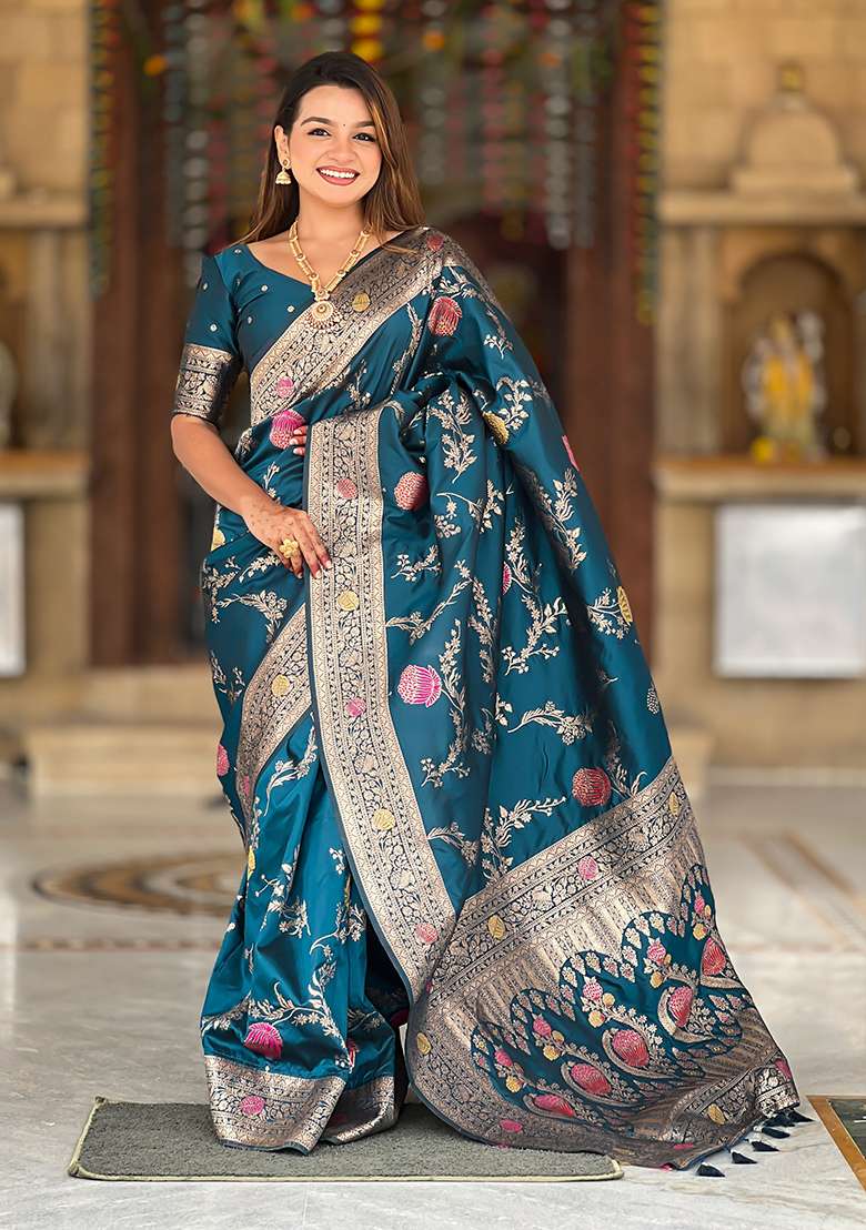 More Peach Weaving Work Silk Blend Saree Set for Diwali | Wedding & Festive Wear - Indya
