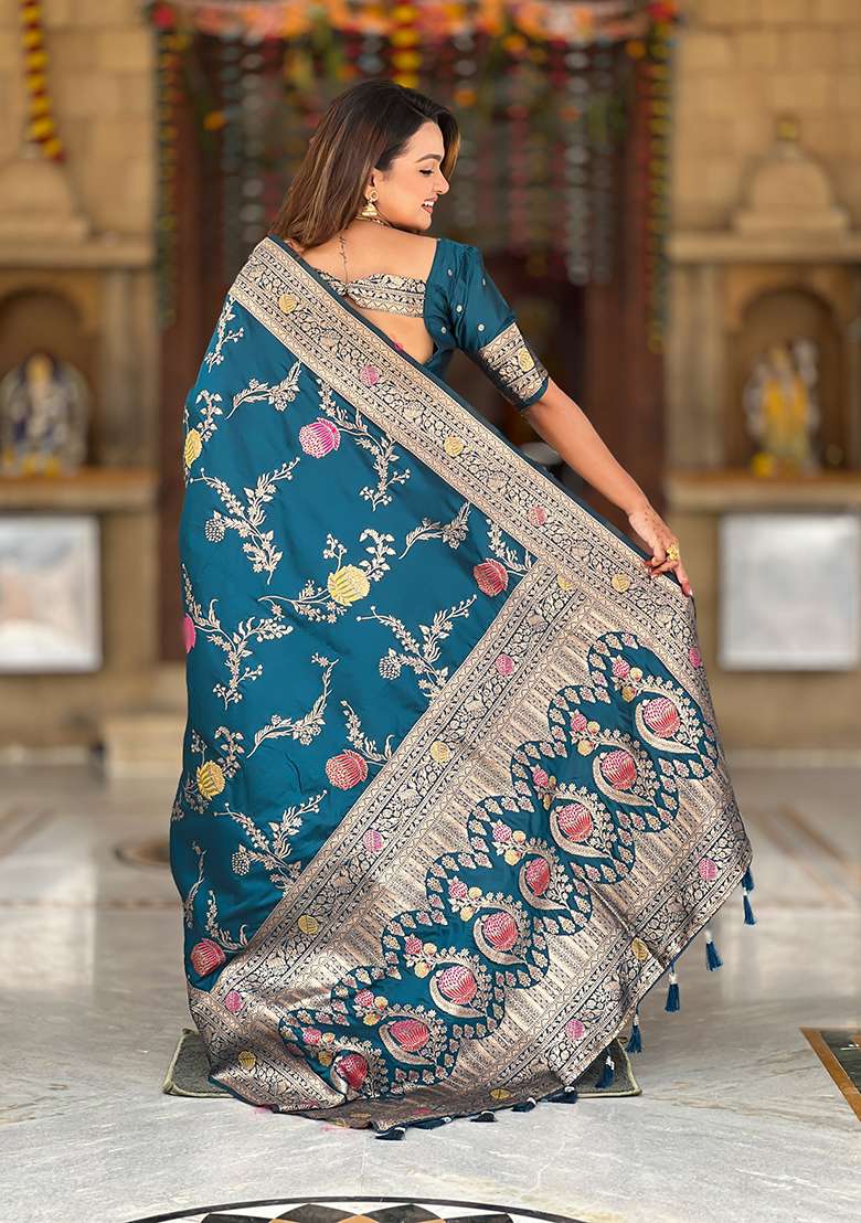 More Peach Weaving Work Silk Blend Saree Set for Diwali | Wedding & Festive Wear - Indya