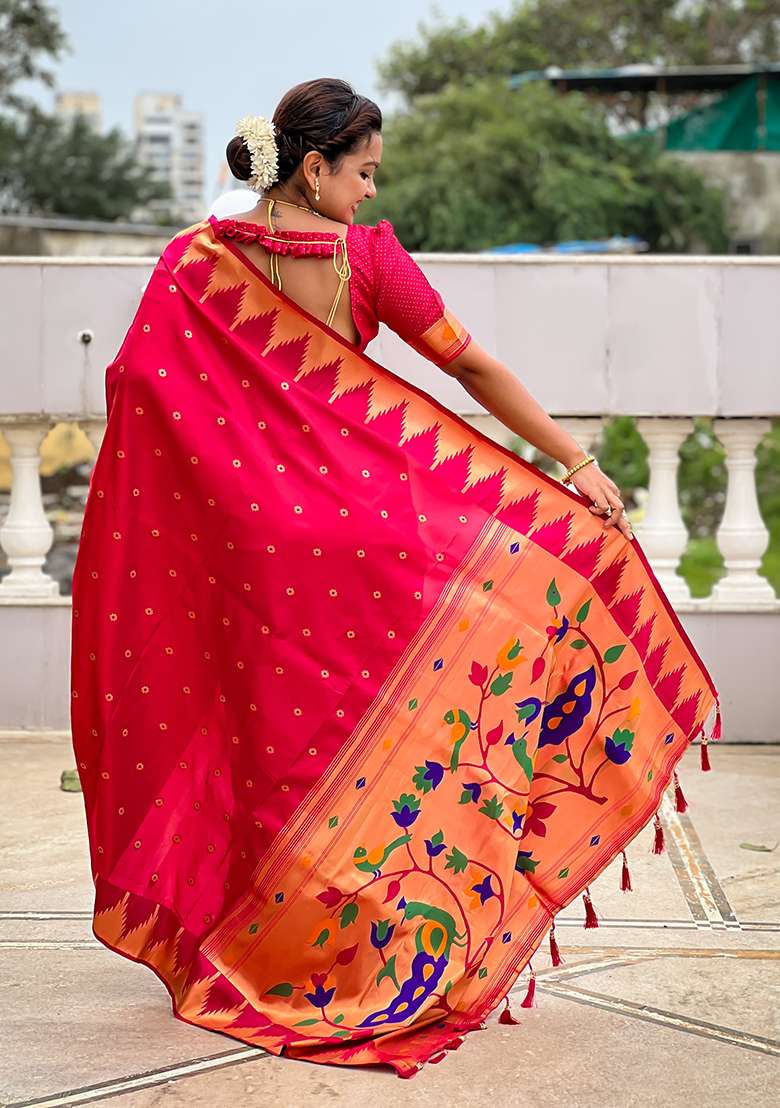 Pink Woven Silk Blend Saree Set for Diwali and Festive Wear - Indya