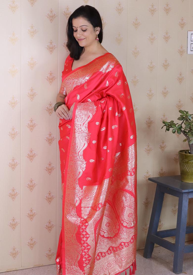 Red Woven Silk Saree Set - Indya