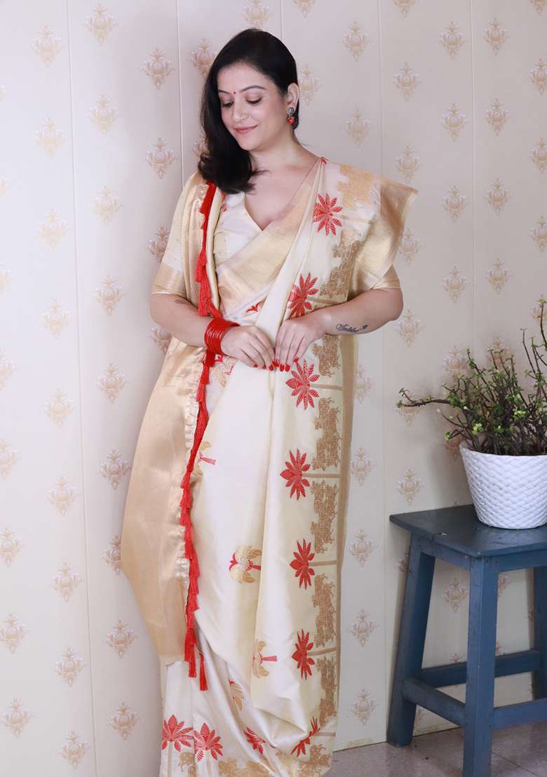 Cream Woven Silk Blend Saree Set for Diwali and Festive Wear - Indya