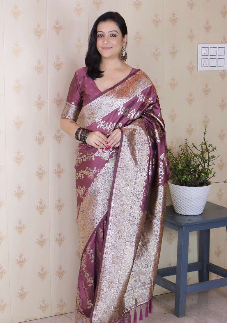 Coral Woven Silk Blend Saree Set for Diwali | Wedding & Festive Wear - Indya